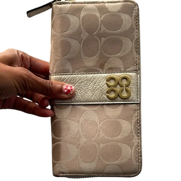 Coach Julia OP Art Signature Accordian Metallic Gold & Tan Wallet. Lite wear - Picture 1 of 9